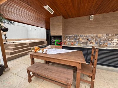 Cobertura, 3 quartos, 180 m² - Foto 1