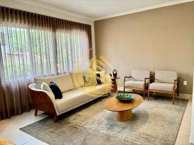 Sobrado, 3 quartos, 372 m² - Foto 1