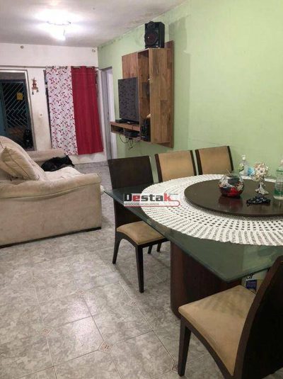 Casa, 4 quartos, 235 m² - Foto 1