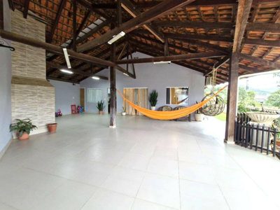 Casa, 4 quartos, 180 m² - Foto 1