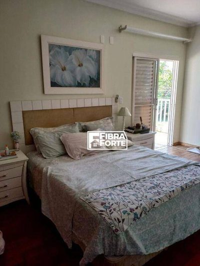 Casa, 3 quartos, 262 m² - Foto 4