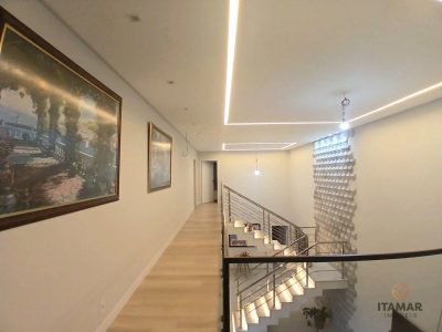 Casa, 4 quartos, 295 m² - Foto 1