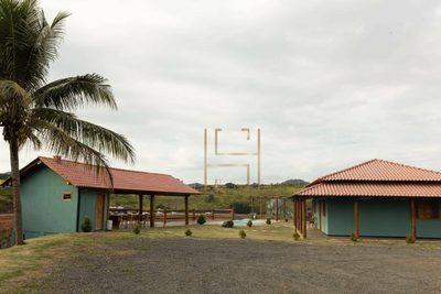 Chácara, 3 quartos, 4050 m² - Foto 1