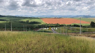 Terreno, 240 m² - Foto 1