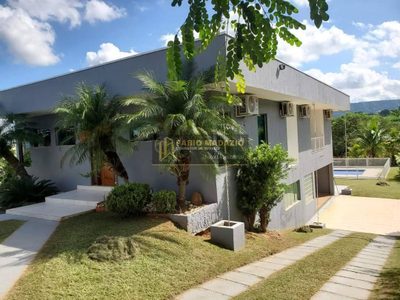 Casa, 4 quartos, 272 m² - Foto 1