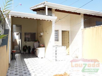 Casa, 2 quartos, 72 m² - Foto 1