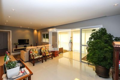 Apartamento, 3 quartos, 130 m² - Foto 1