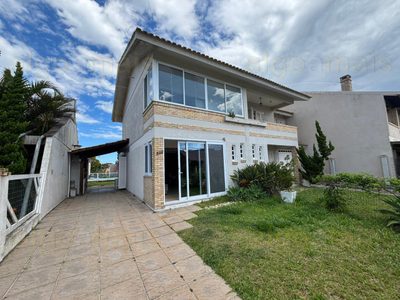 Sobrado, 3 quartos, 180 m² - Foto 1