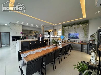 Casa, 3 quartos, 375 m² - Foto 1