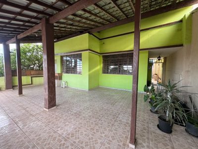Casa, 4 quartos, 259 m² - Foto 1