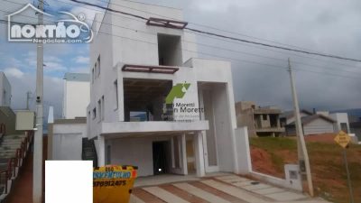 Casa, 5 quartos, 206 m² - Foto 3
