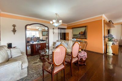 Apartamento, 3 quartos, 216 m² - Foto 2