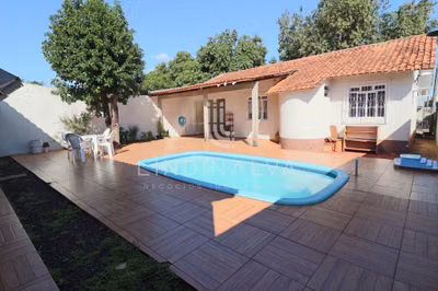 Casa, 2 quartos, 300 m² - Foto 1
