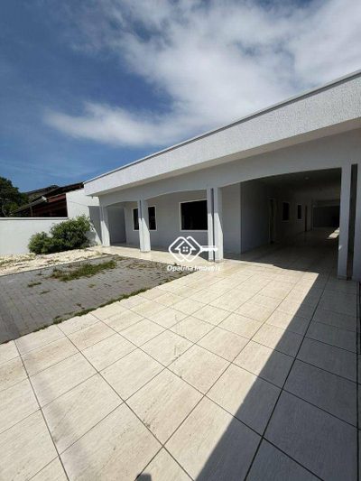 Casa, 3 quartos, 240 m² - Foto 2