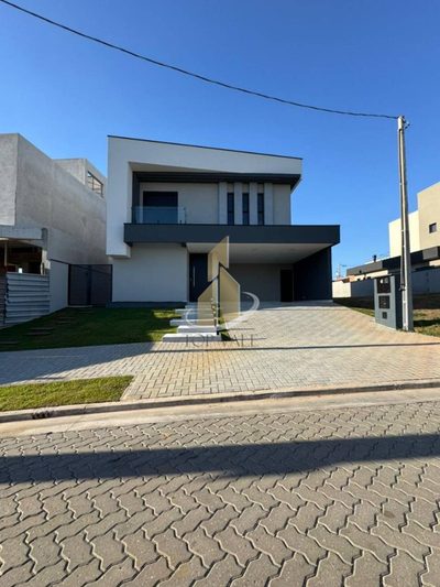 Sobrado, 3 quartos, 238 m² - Foto 1