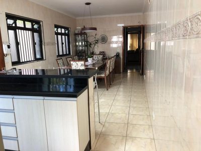 Casa, 3 quartos, 250 m² - Foto 2