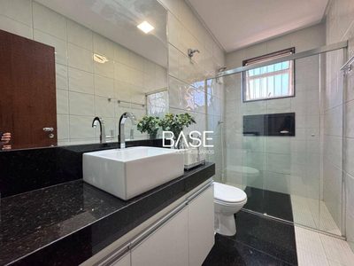 Casa, 3 quartos, 175 m² - Foto 2