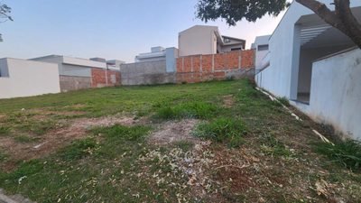 Terreno, 240 m² - Foto 1