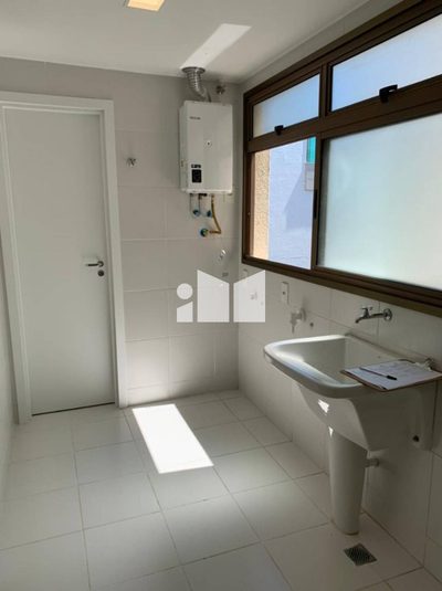 Apartamento, 3 quartos, 214 m² - Foto 2