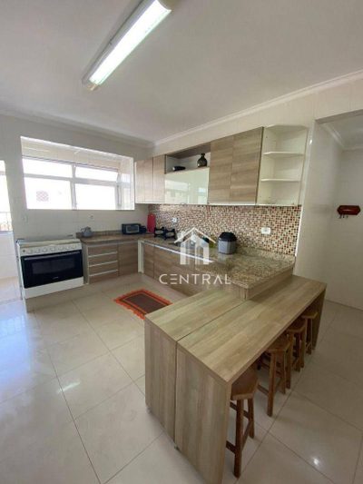 Cobertura, 3 quartos, 206 m² - Foto 2