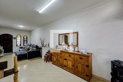 Casa, 3 quartos, 180 m² - Foto 1