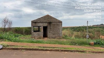 Casa, 2 quartos, 200 m² - Foto 1