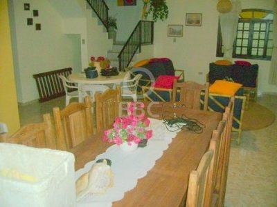 Sobrado, 5 quartos, 229 m² - Foto 1