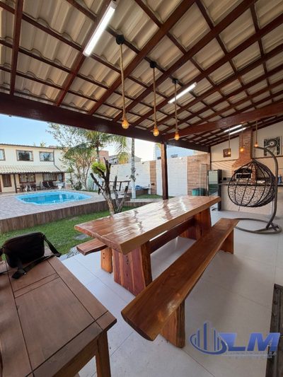Casa, 5 quartos, 217 m² - Foto 2