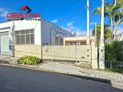 Casa, 2 quartos, 160 m² - Foto 1