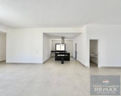 Casa, 3 quartos, 245 m² - Foto 2