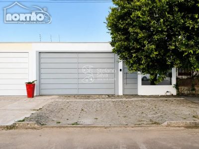 Casa, 4 quartos, 104 m² - Foto 1