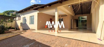 Casa, 4 quartos, 275 m² - Foto 1