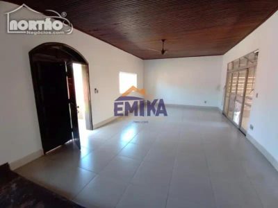Casa, 3 quartos, 288 m² - Foto 4