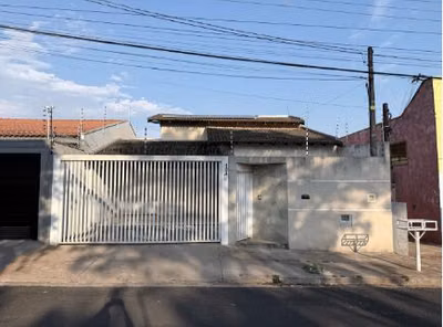 Casa, 3 quartos, 130 m² - Foto 1