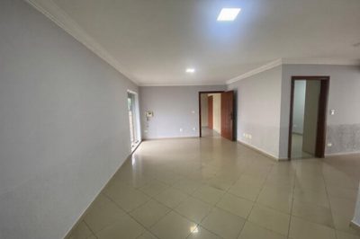 Sobrado, 3 quartos, 367 m² - Foto 2