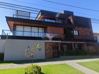 Casa, 3 quartos, 164 m² - Foto 1