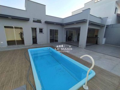 Casa, 3 quartos, 131 m² - Foto 2