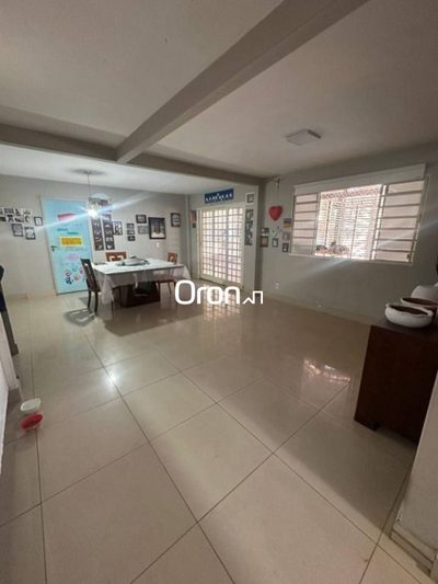 Casa, 4 quartos, 250 m² - Foto 4