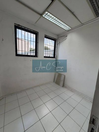 Loja-Salão, 750 m² - Foto 1