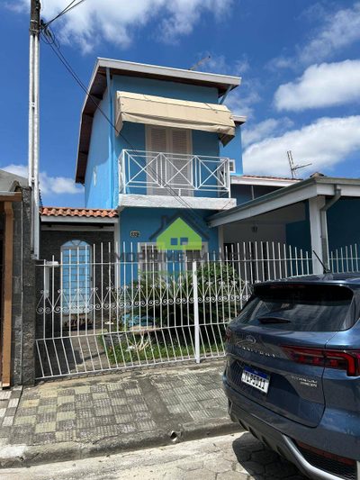 Casa, 4 quartos, 170 m² - Foto 1