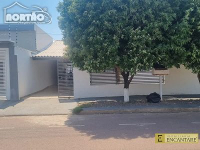 Casa, 4 quartos, 139 m² - Foto 1