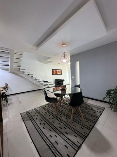 Casa, 3 quartos, 250 m² - Foto 3