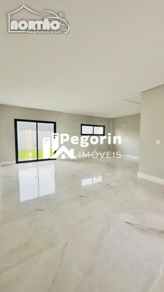 Casa, 5 quartos, 253 m² - Foto 3