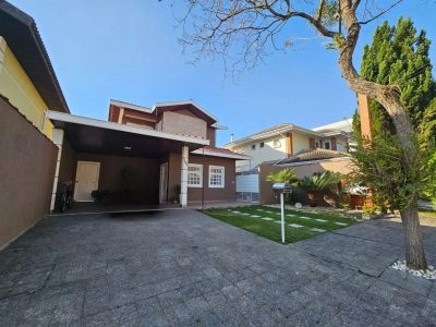 Casa, 4 quartos, 200 m² - Foto 1