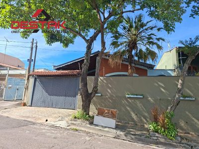 Casa, 3 quartos, 300 m² - Foto 1