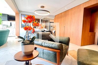 Apartamento, 3 quartos, 130 m² - Foto 1