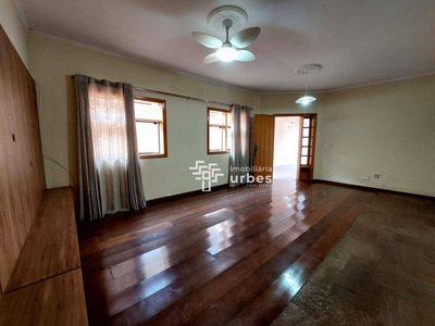Casa, 3 quartos, 206 m² - Foto 2