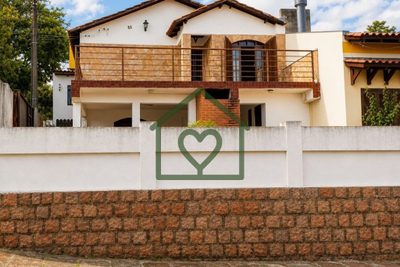 Casa, 4 quartos, 150 m² - Foto 1