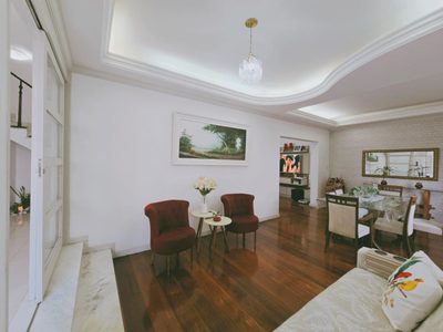 Casa, 5 quartos, 256 m² - Foto 1