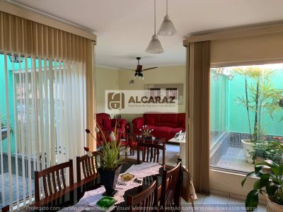 Casa, 3 quartos, 250 m² - Foto 1